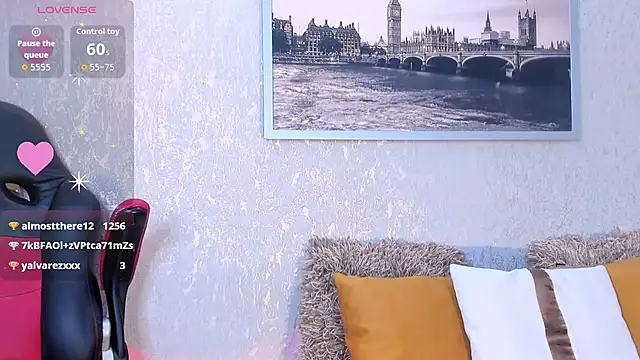 Luxury_Woman's Live XXX Chat