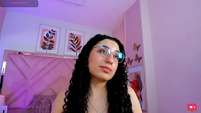 Онлайн чат XXX DemiJones_