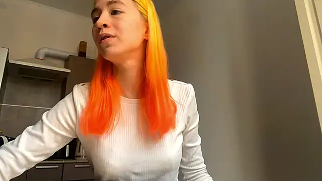 EmilyHein's Webcam Show