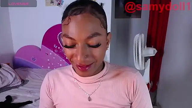 samy_doll webkamerás műsora