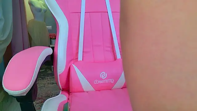 popjenny: онлайн-секс-чат