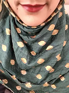 Indian-Aleena's Live XXX Chat