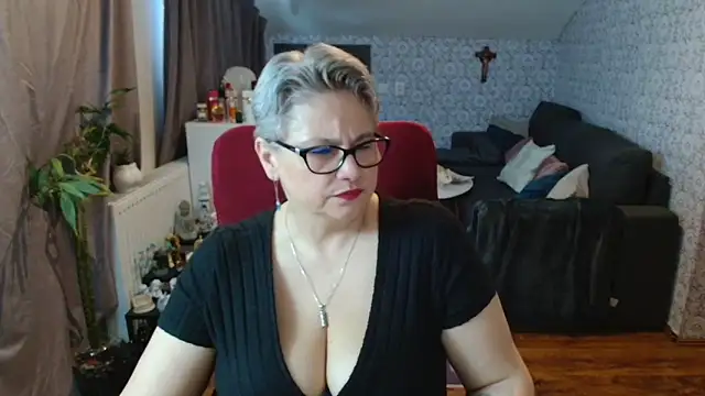 bigtits4you élő XXX-chatje