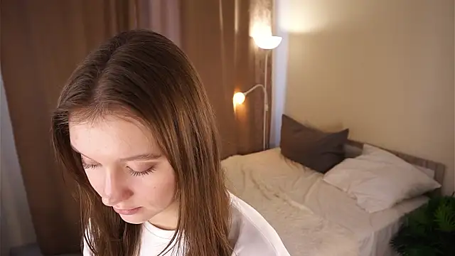 Chat +18 de IrenaZeiler ao vivo