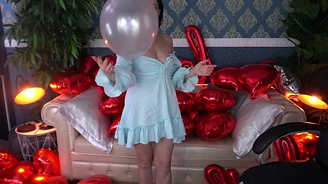 Dafni_Monn élő XXX-chatje