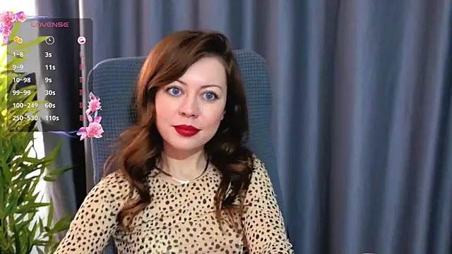 GirlfriendNina 网络视讯表演