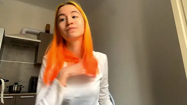 EmilyHein élő XXX-chatje