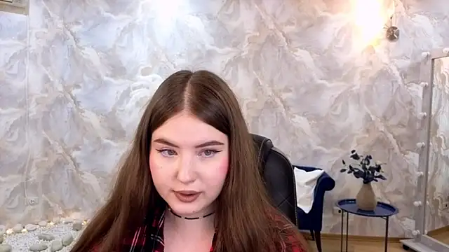 PixelGoddess Adlı Modelin Canlı XXX Sohbeti