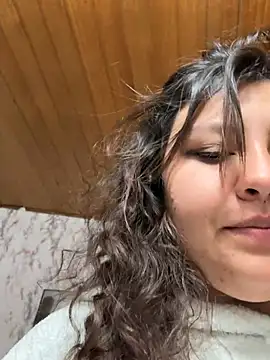 Larissa_Antonella Adlı Modelin Canlı XXX Sohbeti