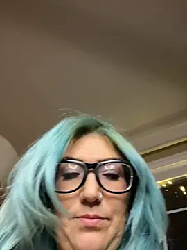 XXX chat uživo modela LittleMissEeve