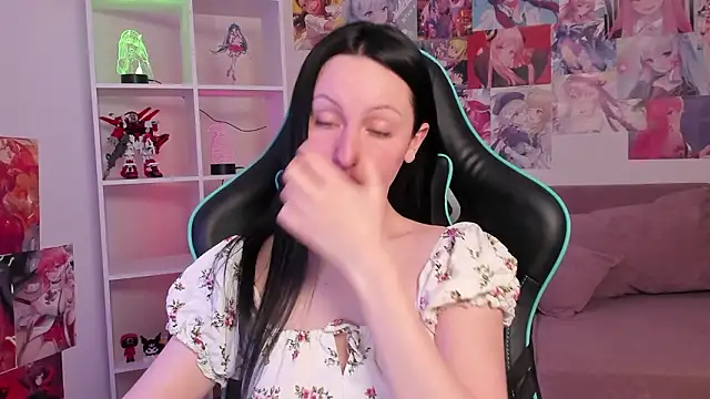 NaomiBlakes' Live XXX Chat