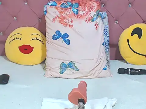 emassquirt29's Live XXX Chat