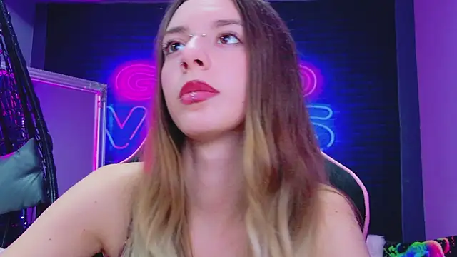 CoraVex élő XXX-chatje