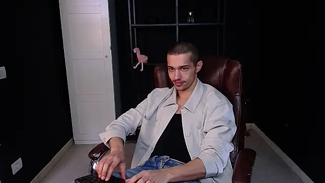 KaydenDrew: онлайн-секс-чат