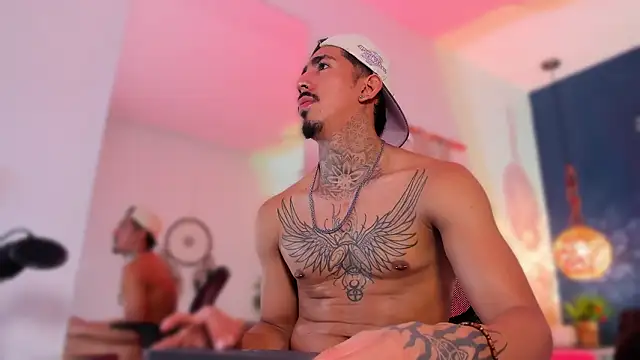 Donovan_Desmond Chat XXX live