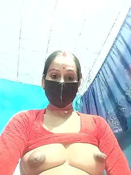 Nandani-758 Show in webcam