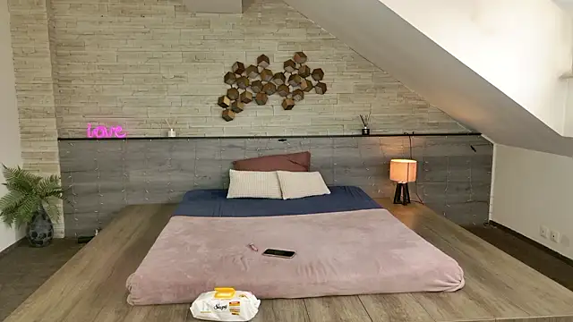 Živý XXX chat hornyb33_