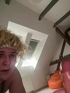 antoni_na's Live XXX Chat