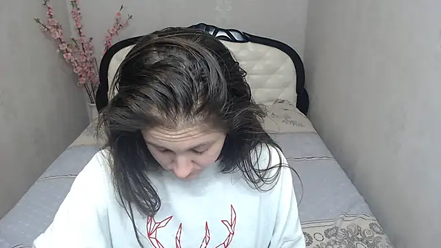 Holliy_Cooper Adlı Modelin Canlı XXX Sohbeti