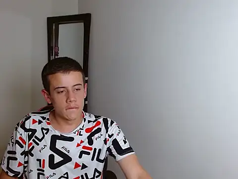 jac0b_x: διαδικτυακό σόου στην κάμερα