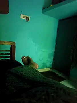 Villageanuty Adlı Modelin Web Kamerası Şovu