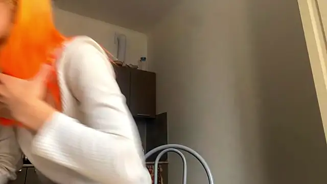 Czat XXX na żywo – EmilyHein