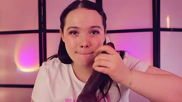 Chery_Lady22: онлайн-секс-чат