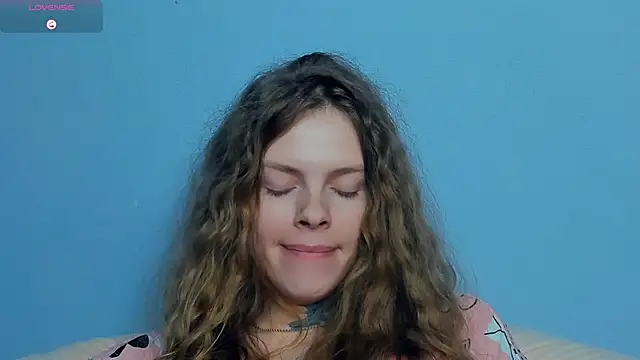 Chat XXX en directo de RayaNenlia