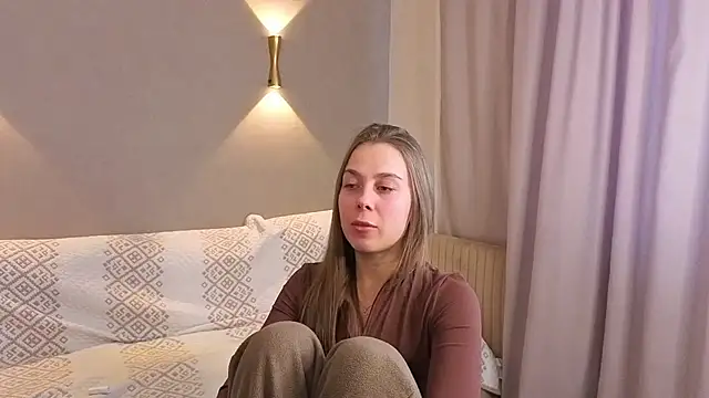 SiuAustill élő XXX-chatje