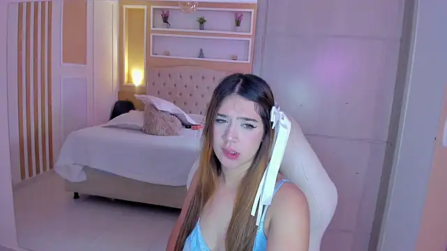 Chat XXX en directo de EmaAdamss1