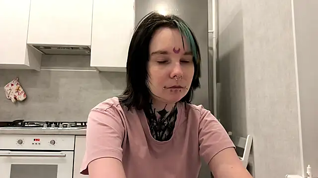 XXX chat uživo modela HighelikeGirl