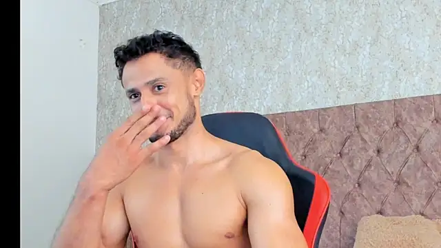 Webkamerová show Adonys_Lewis_