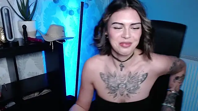 Nova_SIN Chat XXX in diretta