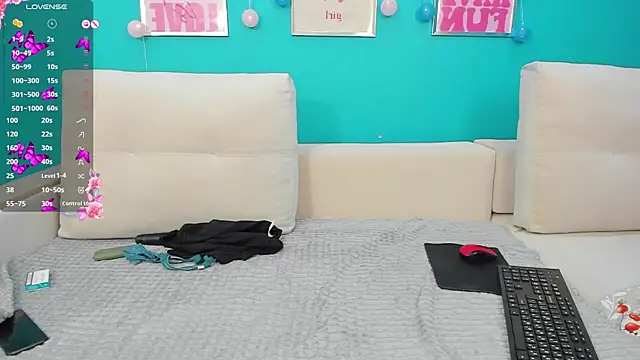 Horny_Nikki_'s Live XXX Chat