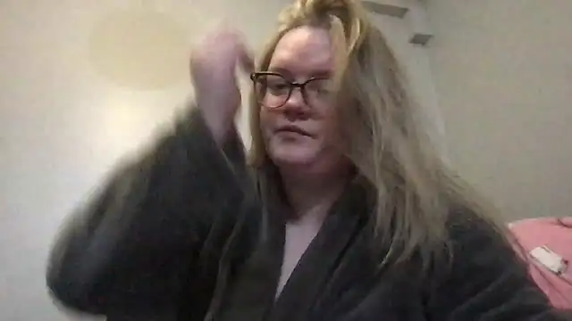 honeyyy24's Webcam Show