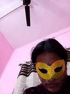 Gullapi Adlı Modelin Web Kamerası Şovu