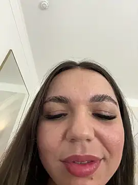 CamillaLarsonのウェブカメラショー