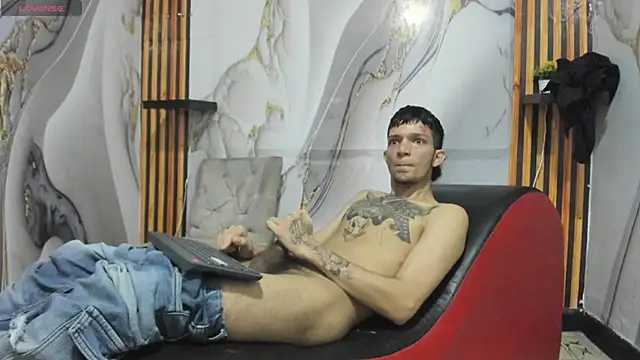 Straight_Guy22 Webcam Show