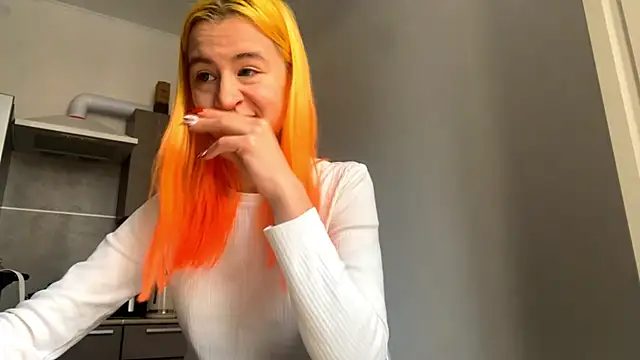 دردشة EmilyHein الجنسية المباشرة