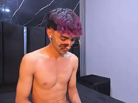 KrisX_hl's Webcam Show