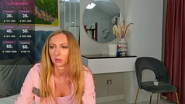 SiennaPierce 现场XXX聊天