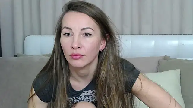 Brandy_Gem Chat XXX in diretta