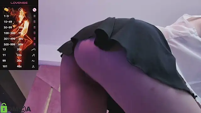 SelenaDaze Adlı Modelin Canlı XXX Sohbeti