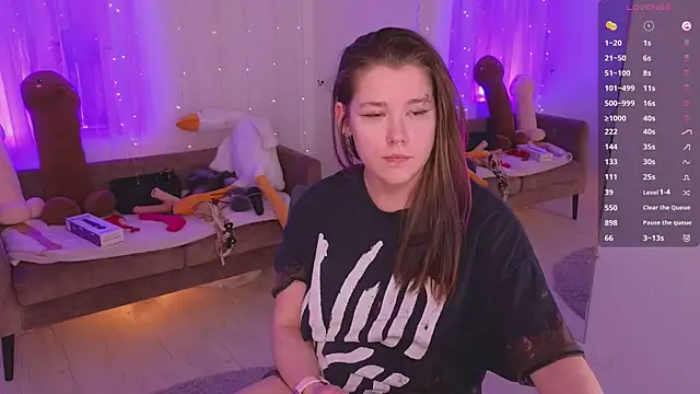 Mira_Falls Chat XXX in diretta