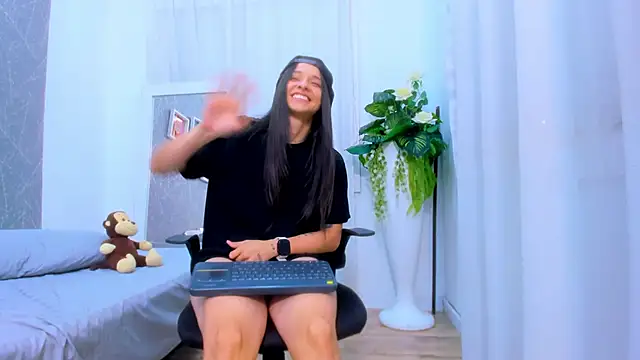 ViictoriiaSaenz Chat XXX live