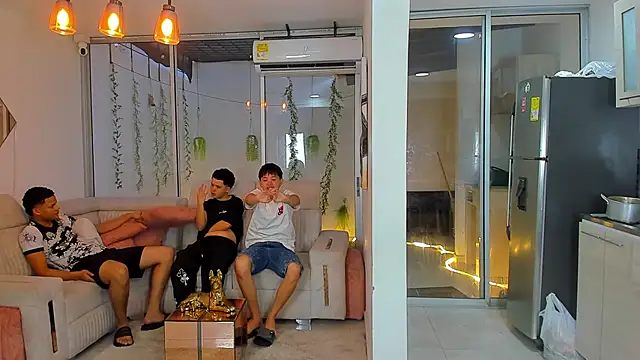 Houseofwarrios 现场XXX聊天