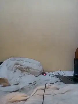 076503: διαδικτυακό σόου στην κάμερα