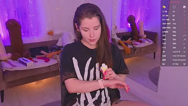 Czat XXX na żywo – Mira_Falls