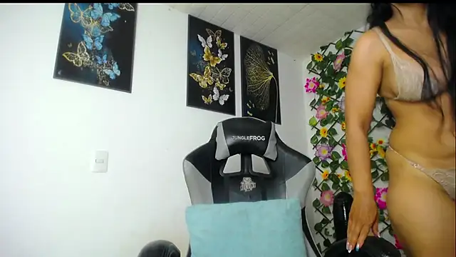 luzcastillo07's Live XXX Chat