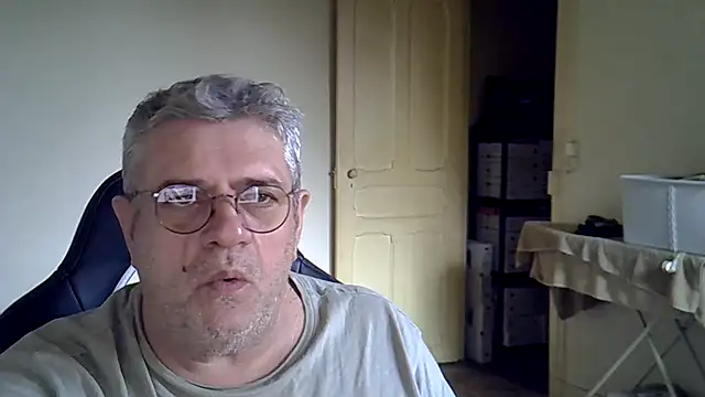 Chat XXX ao vivo de _hippo_